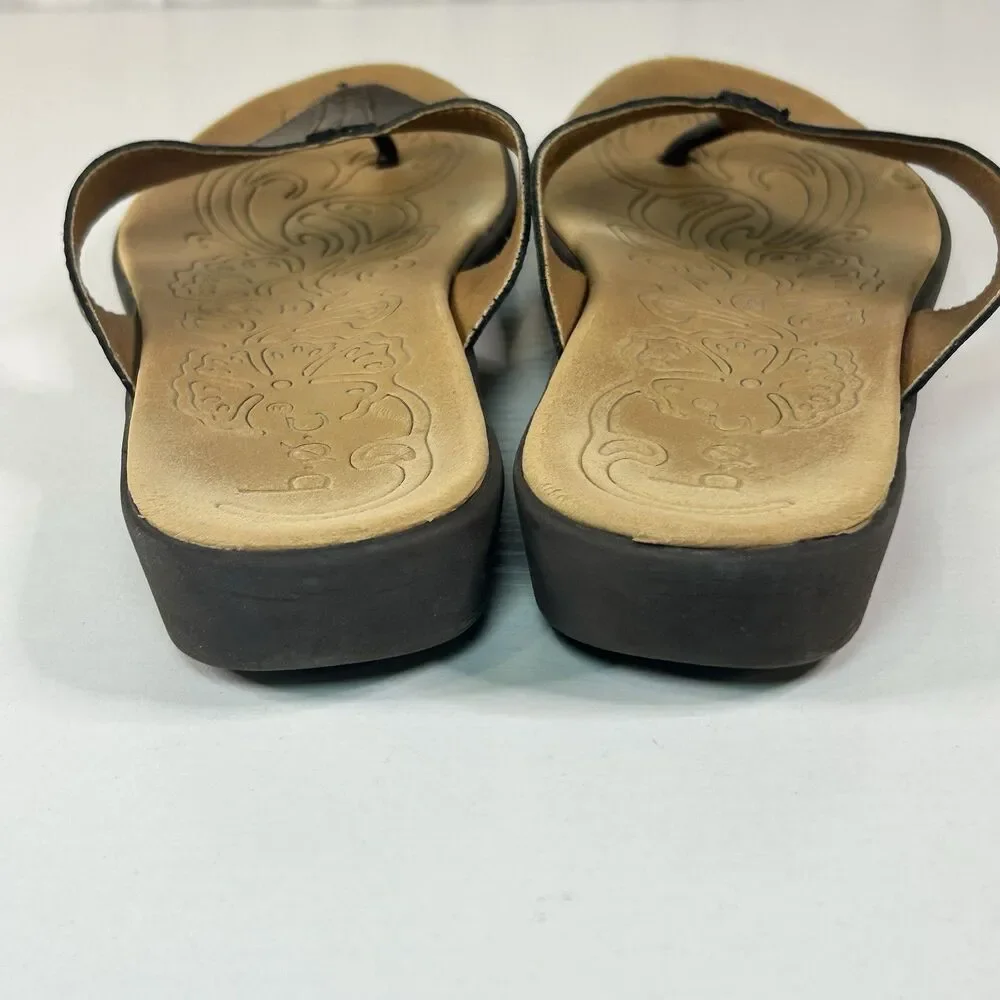 BOC Sandals Womens 8M Thong Flip Flops  Brown Faux Leather Casual - Picture 4 of 8